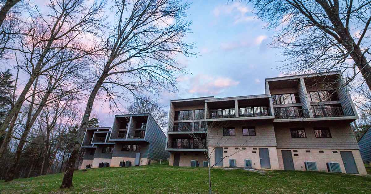 ee-cabins.jpg