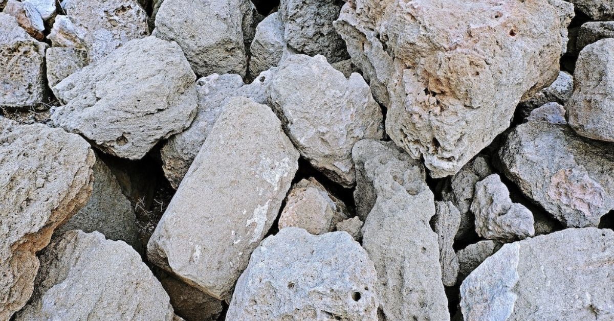 limestone-unsplash.jpg