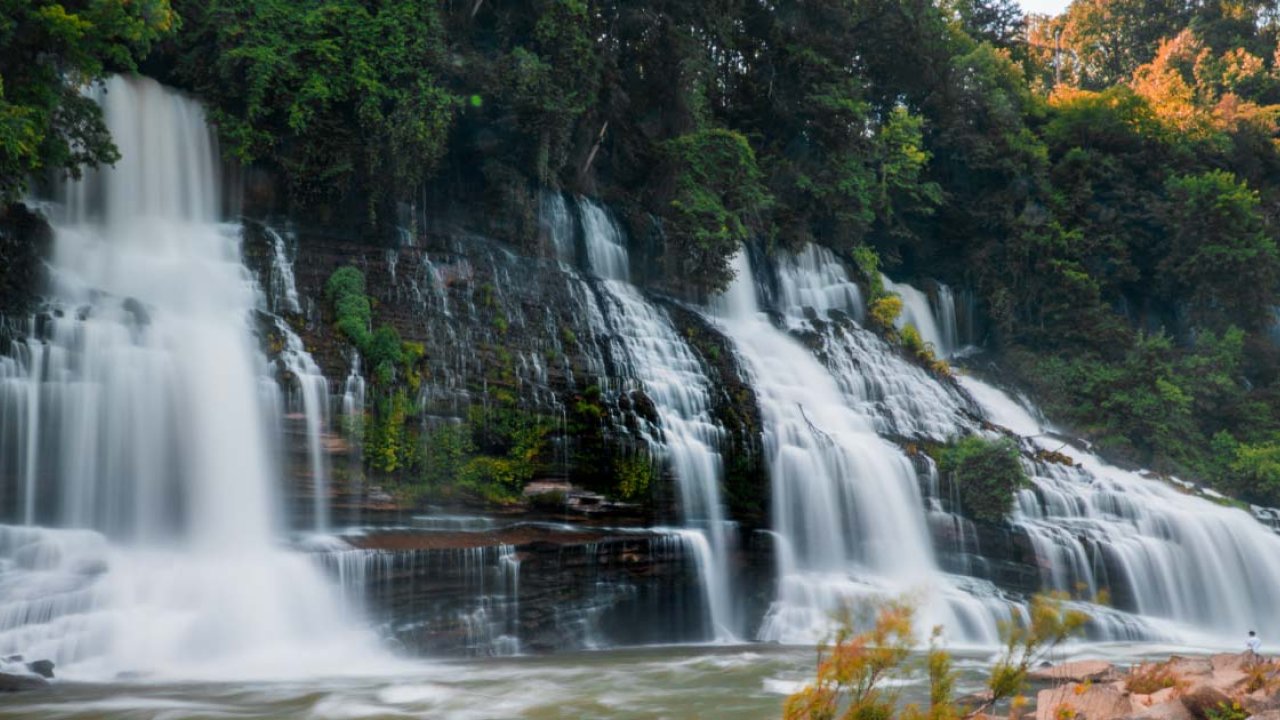 waterfall-rock-island