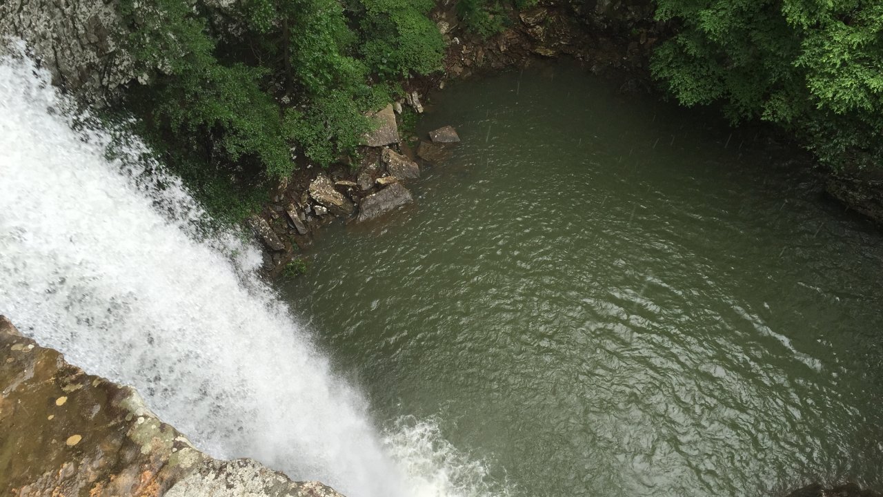 Ozone Falls – Ozone Falls State Natural Area – 110’