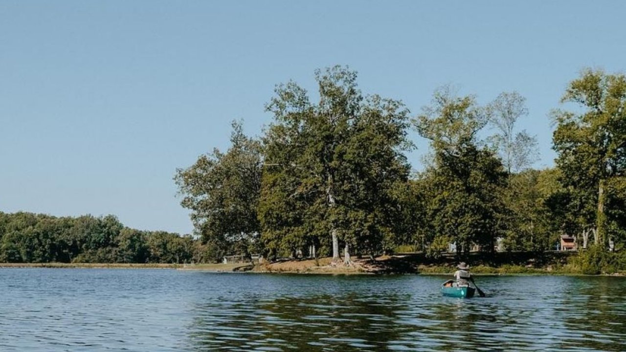 15_-_meeman_shelby_boating_and_fishing_2.jpg