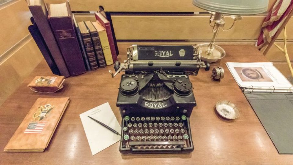 Historic type writer