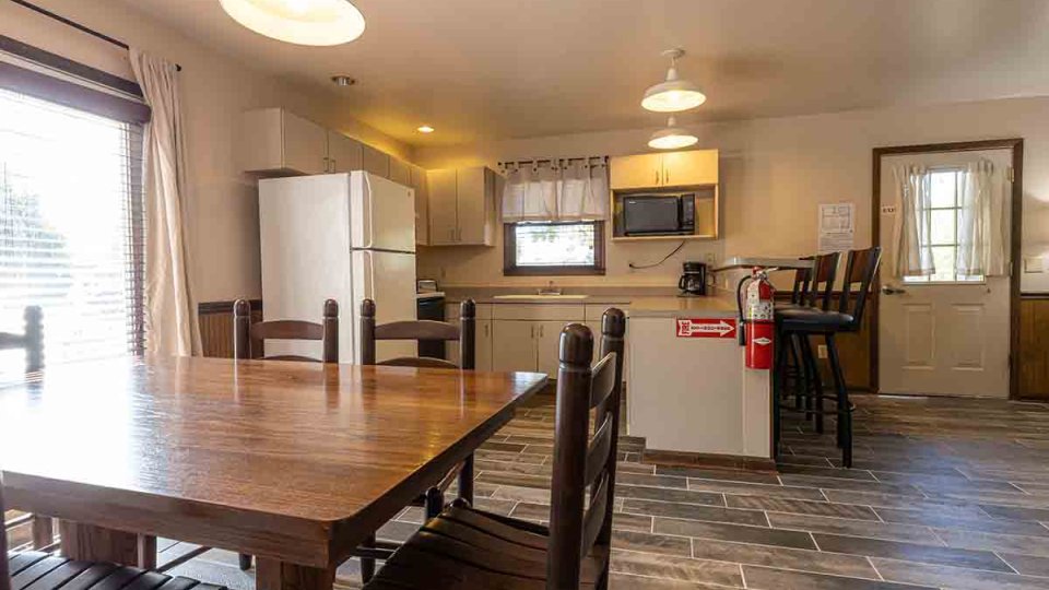 kitchen table and kitchen lighting