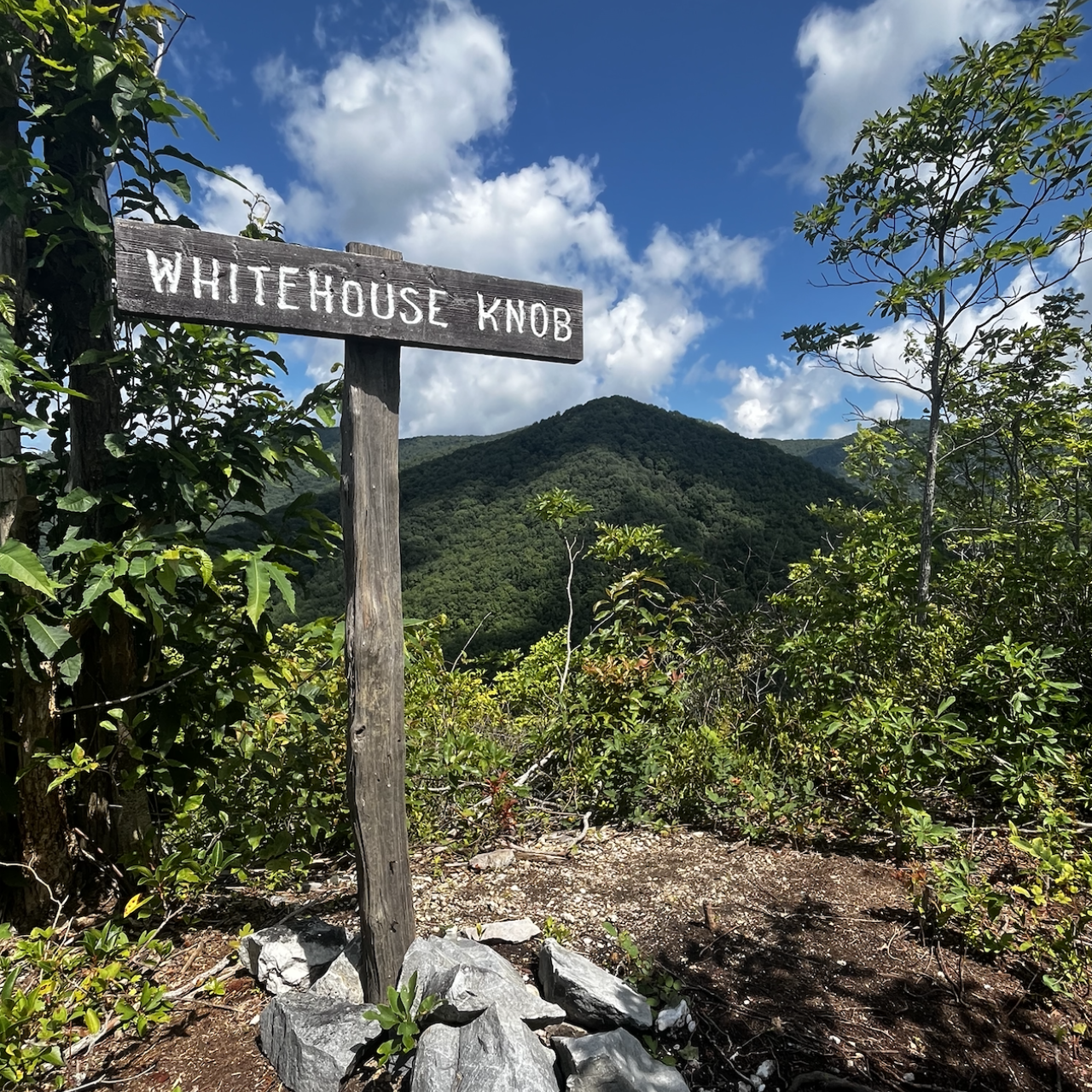 WHITE HOUSE CLIFF SIGN
